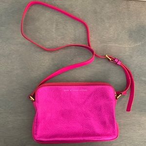 NWOT Marc by Marc Jacobs metallic pink crossbody purse